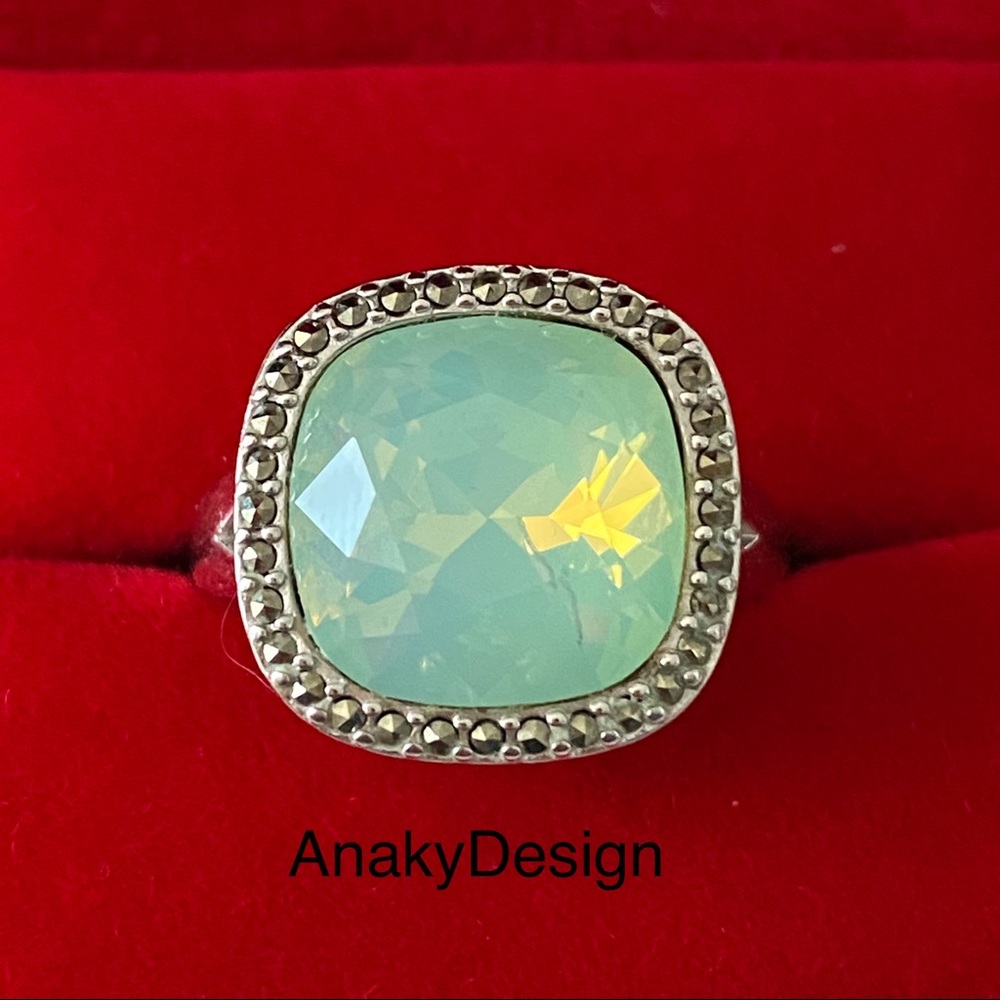 3ct Green Stone Sterling Silver 925 ring size 7
